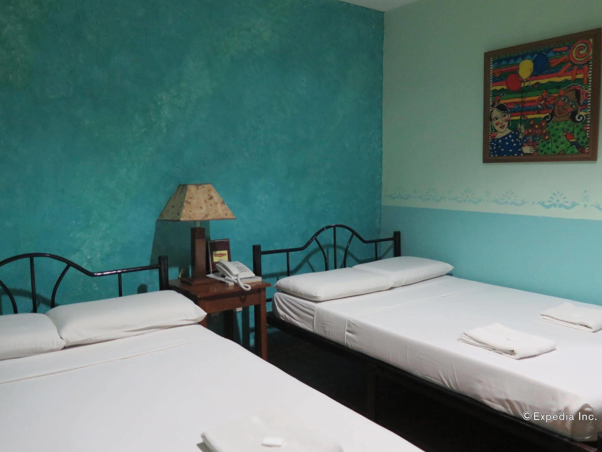 The Mayflower Inn Себу Экстерьер фото